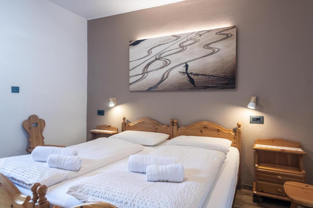 Appartamenti Residence La Roggia Pozza di Fassa Exterior foto