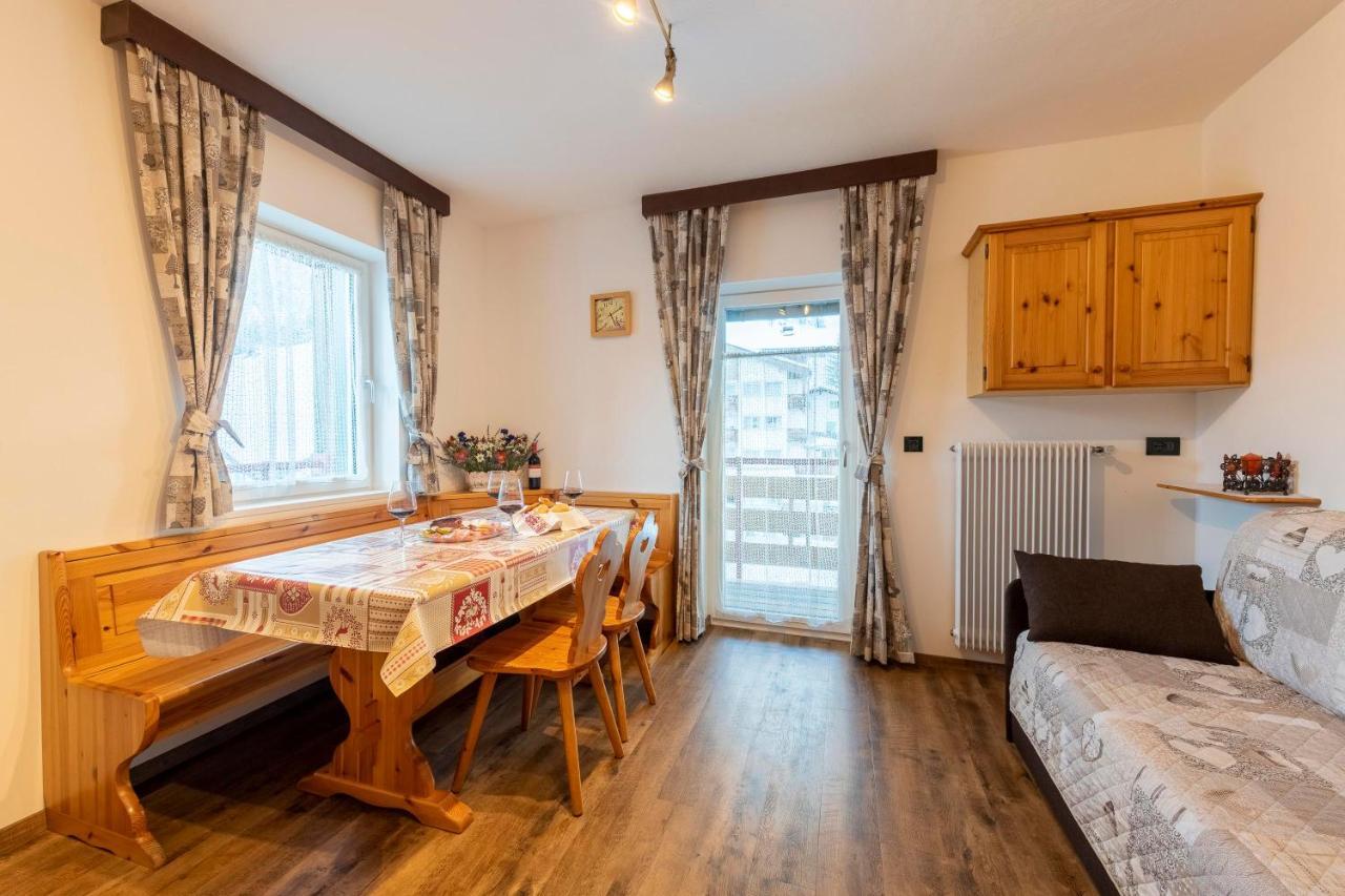 Appartamenti Residence La Roggia Pozza di Fassa Exterior foto