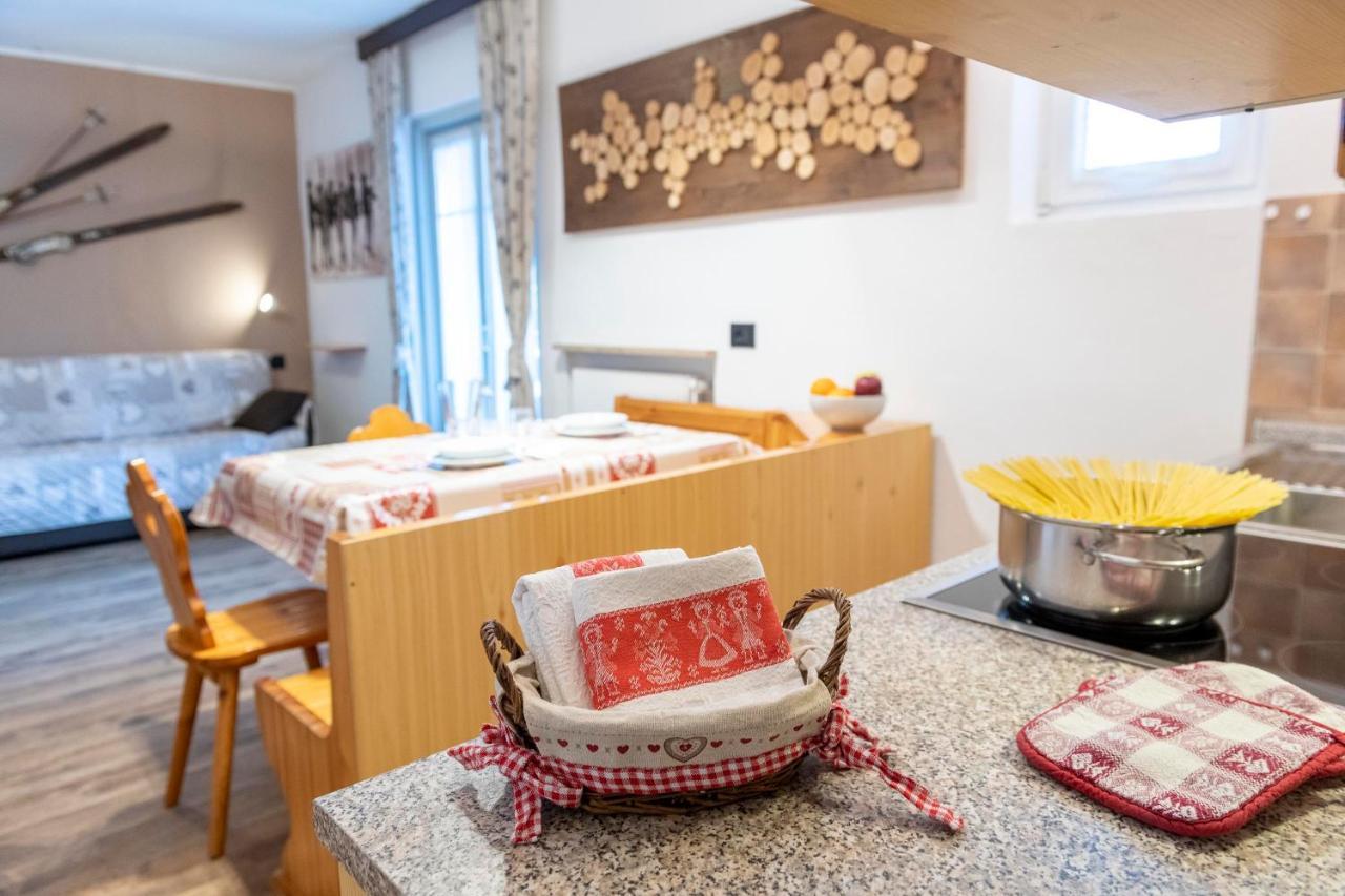 Appartamenti Residence La Roggia Pozza di Fassa Exterior foto