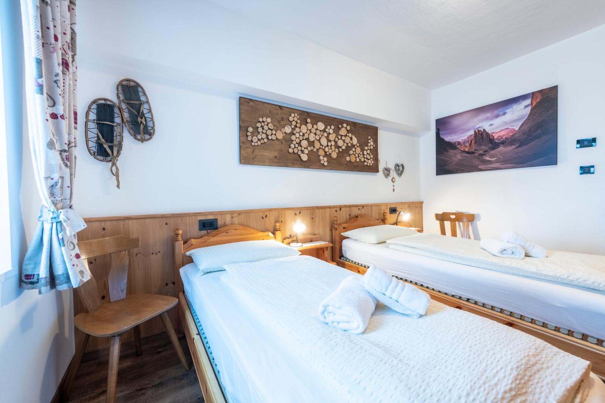Appartamenti Residence La Roggia Pozza di Fassa Zimmer foto